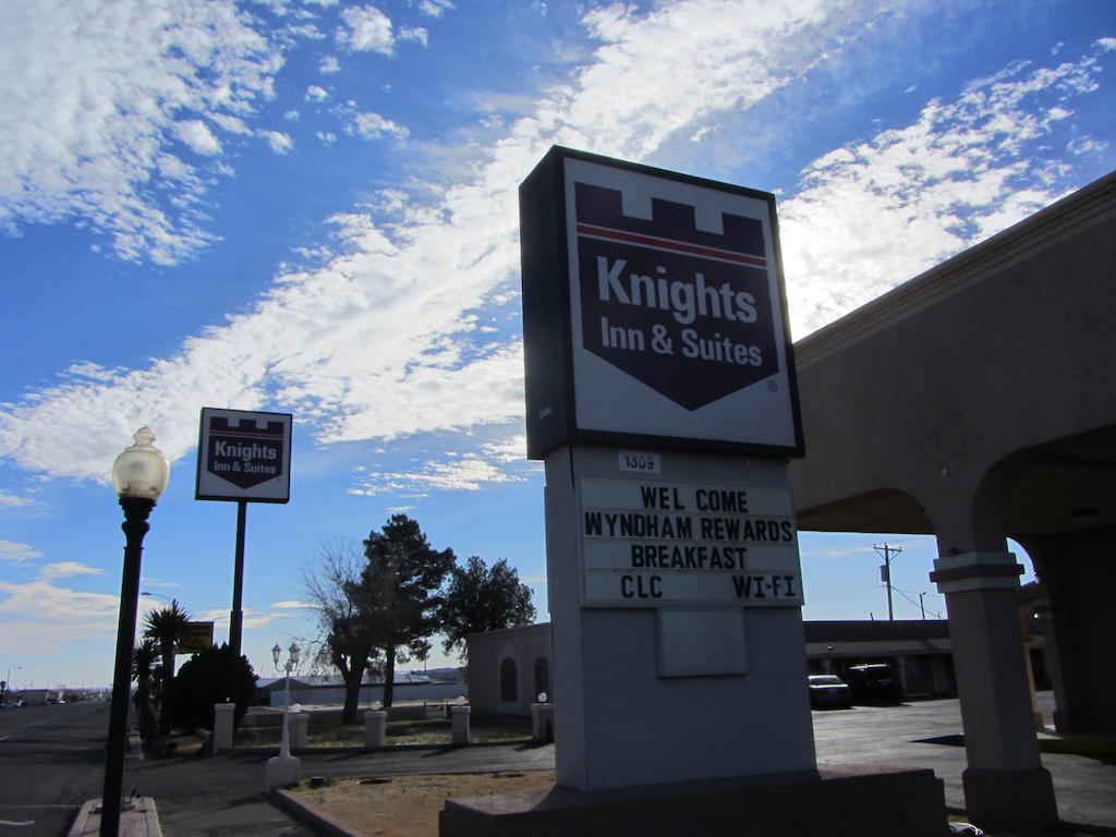 Knights Inn Van Horn