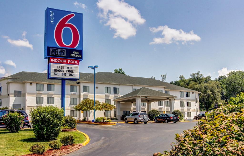 Motel 6 Columbia MO