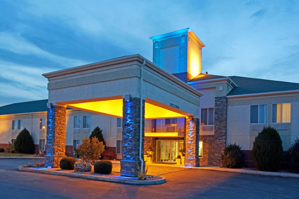 Holiday Inn Express La Junta