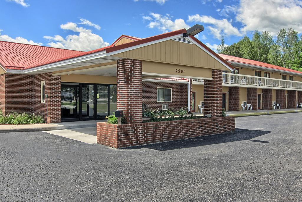 Econo Lodge Cadillac