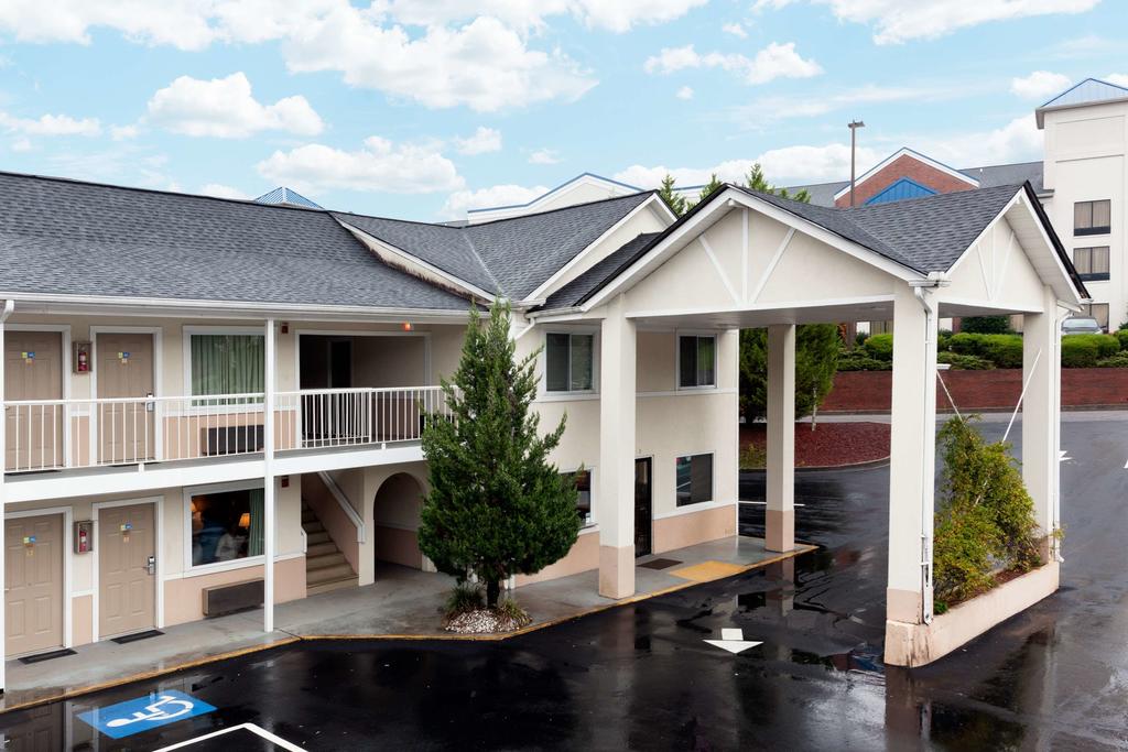 Days Inn Dahlonega