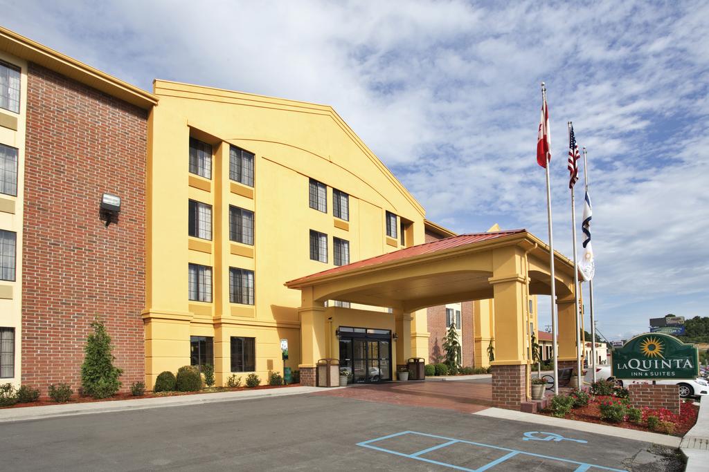 La Quinta Inn and Suites Summersville