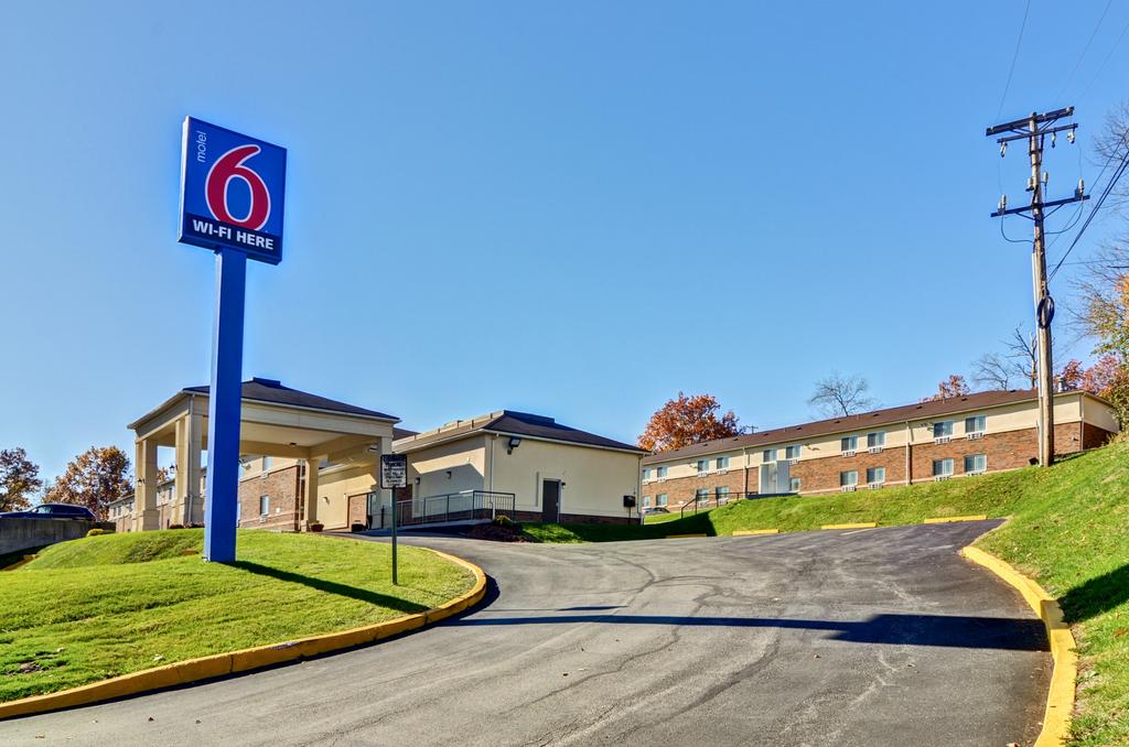 Motel 6 Pittsburgh Airport