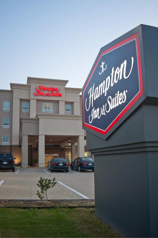 Hampton Inn and Suites Denison - TX