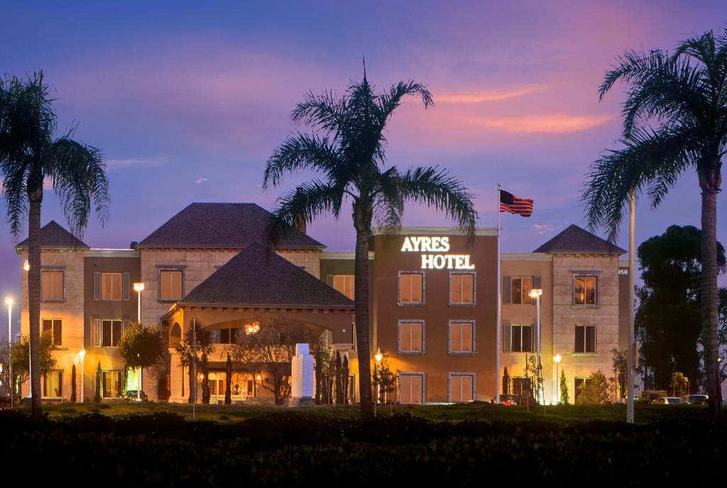 Ayres Hotel Seal Beach