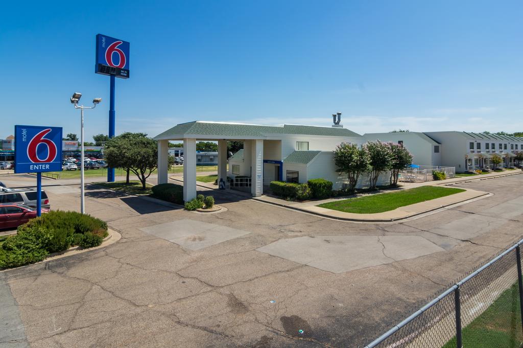 Motel 6 Waco South