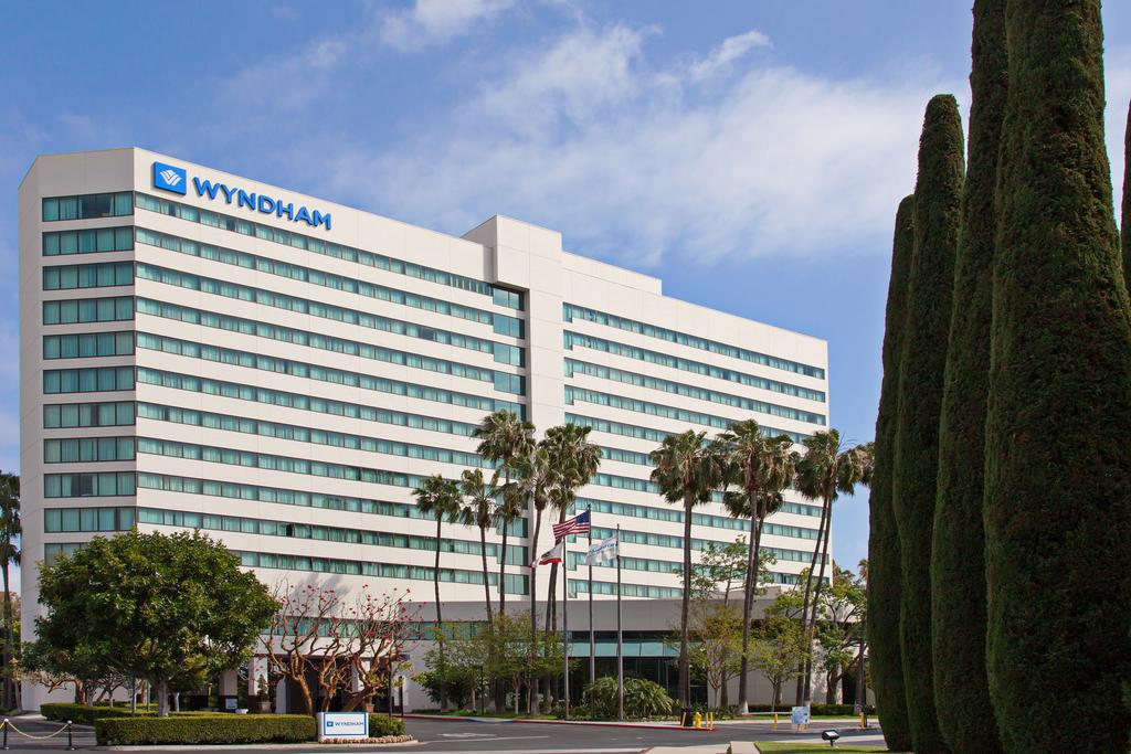 Wyndham Irvine Orange County Airport