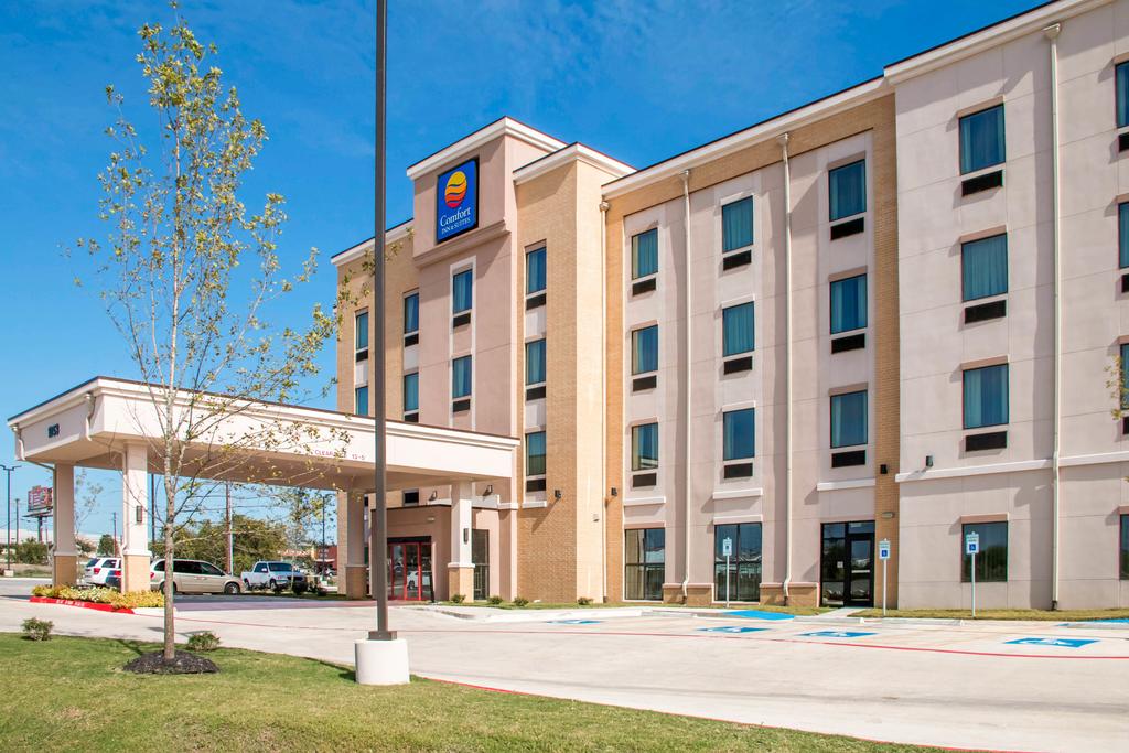 Comfort Inn and Suites - San Marcos