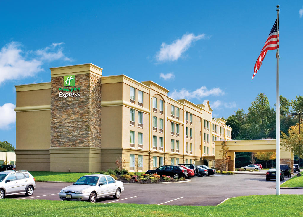 Holiday Inn Exp Stes West Long Branch - Eatontown