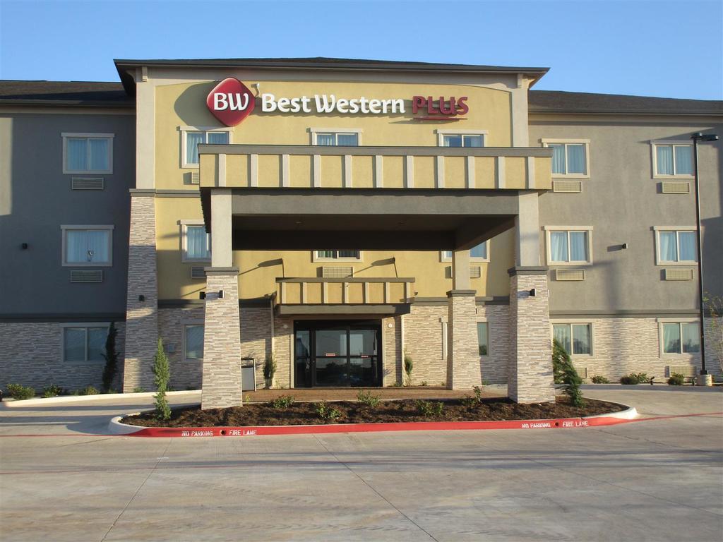 Best Western Plus Lonestar Inn and Suites