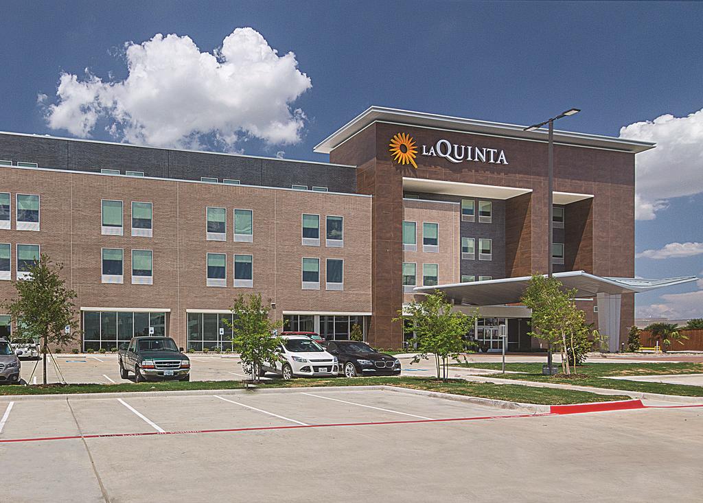 La Quinta Inn and Suites Plano - Legacy