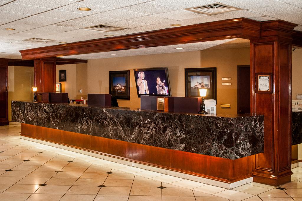 Quality Inn and Suites Plano East - Richardson