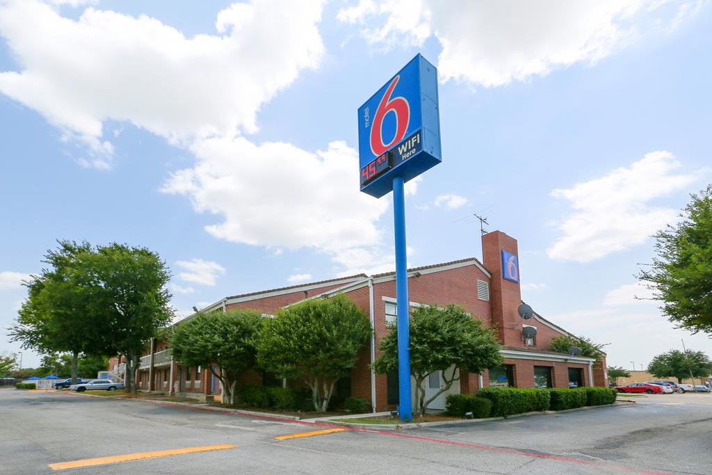 Motel 6 Dallas - Plano Northeast