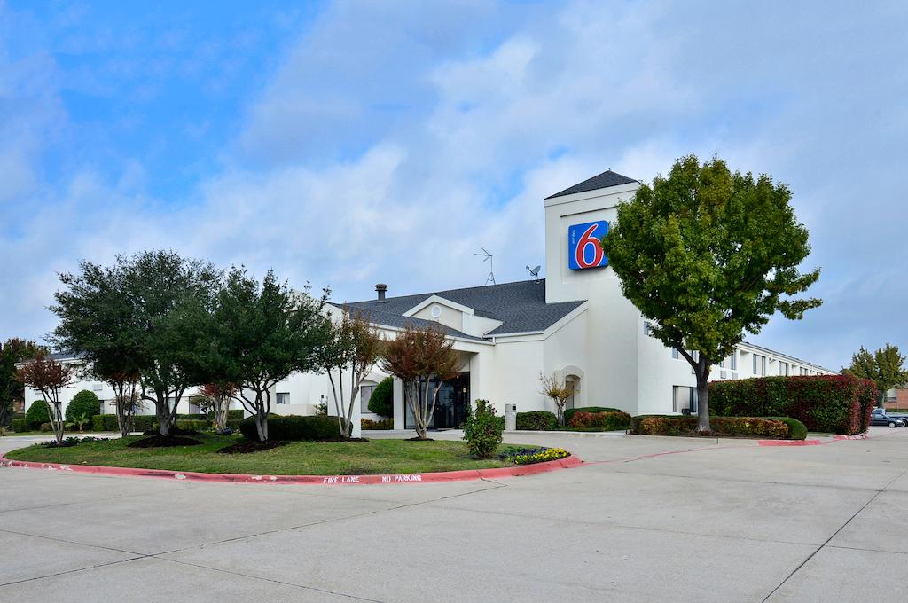 Motel 6 Plano - Preston Point