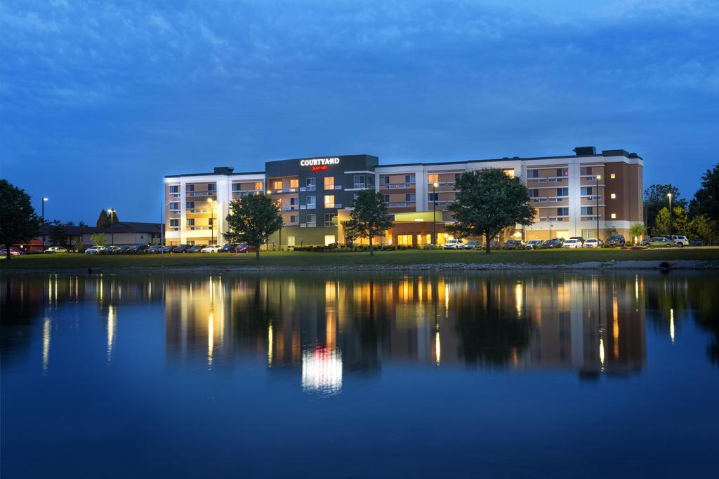 Courtyard Evansville East