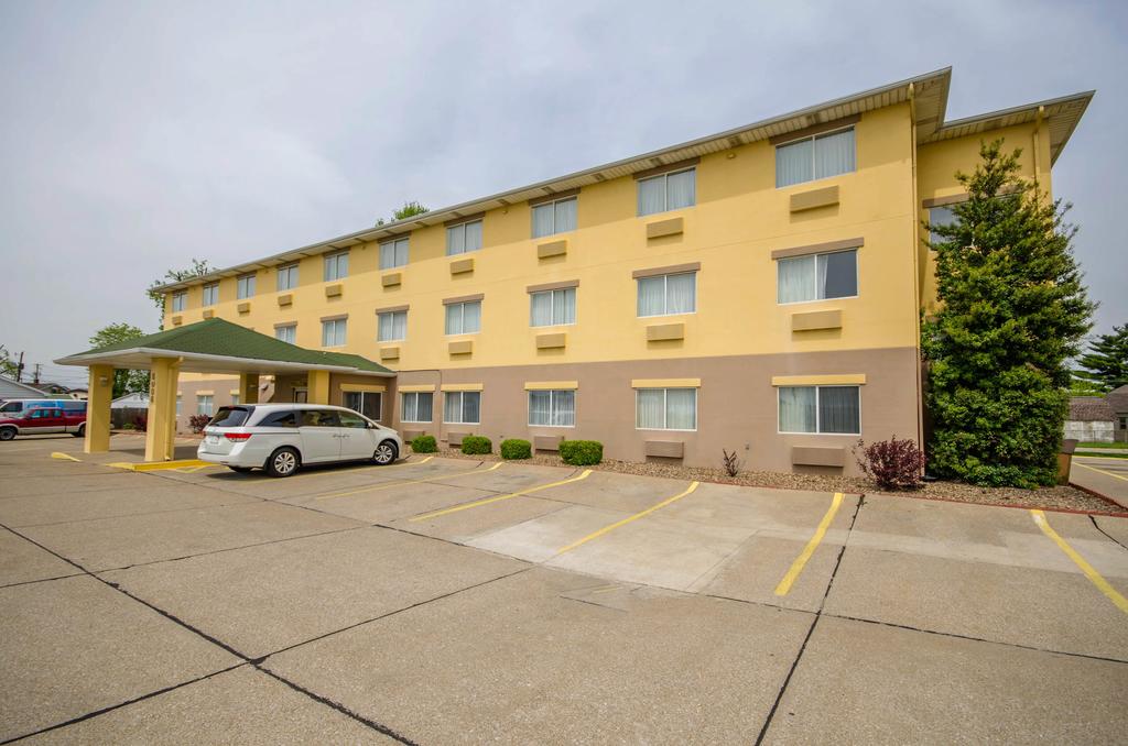 Quality Inn East Evansville