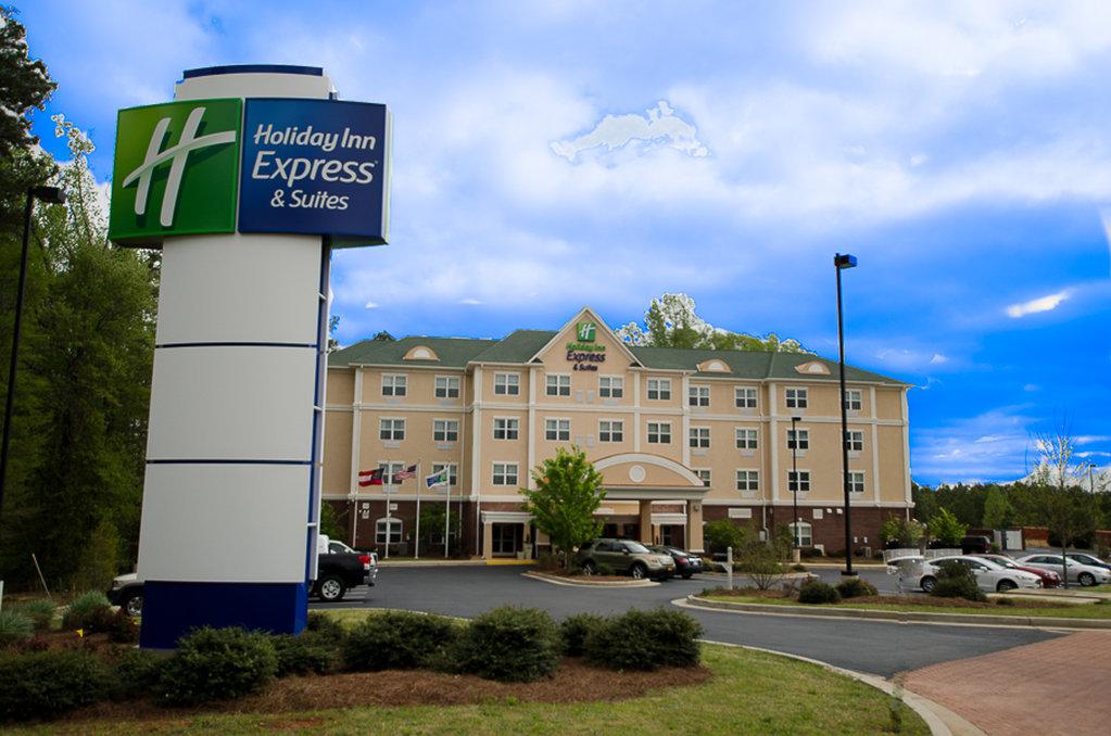 Holiday Inn Express Suites LaGrange I-85