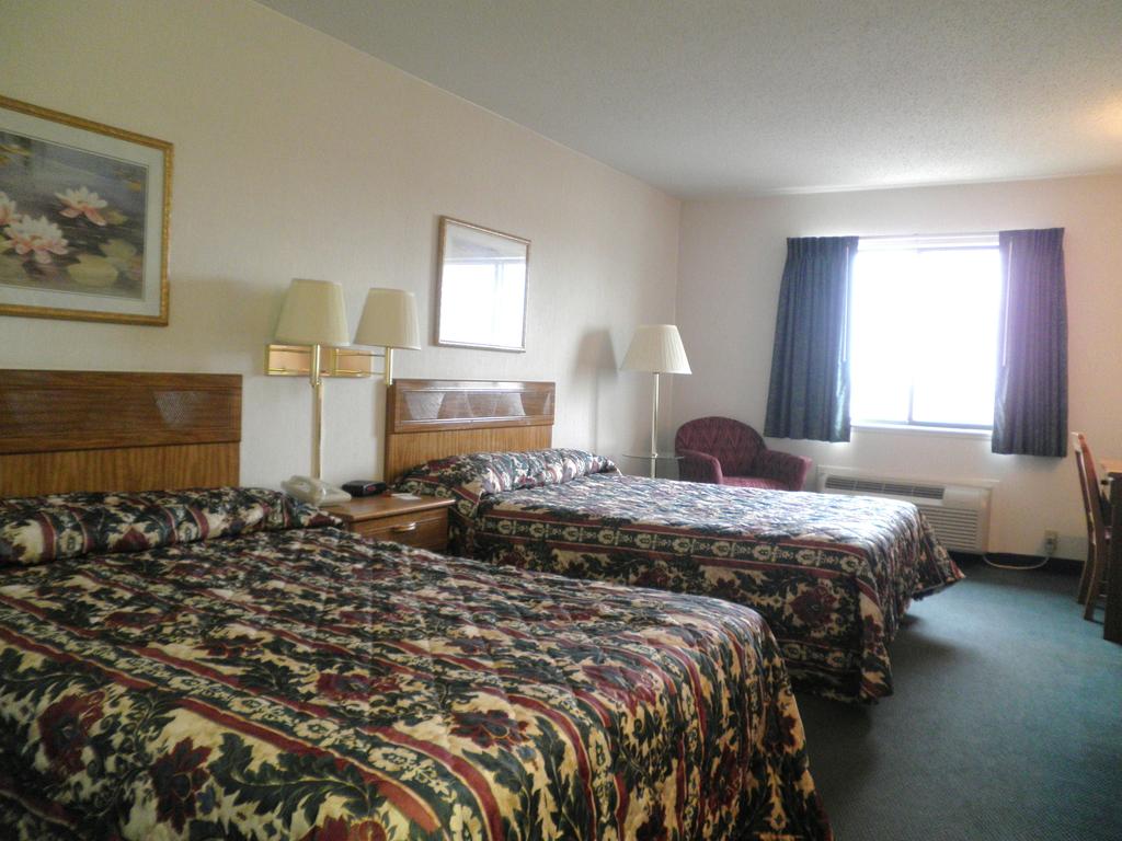 Country Hearth Inn and Suites