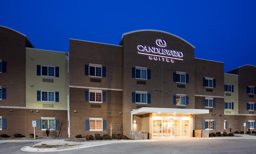 Candlewood Suites Milwaukee Airport - Oak Creek