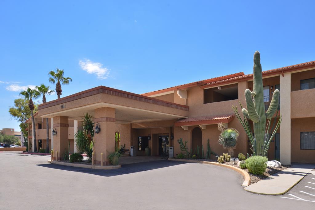 Red Lion Inn and Suites Tucson Foothills North