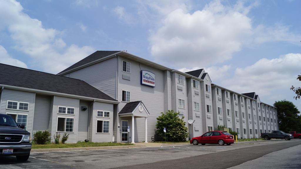 Bridgepointe Inn and Suites Toledo-Perrysburg-Rossford-Oregon-Maumee