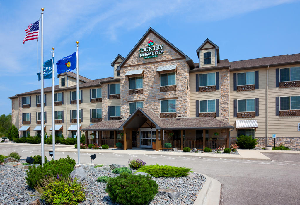 Country Inn and Suites Green Bay