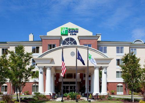 Holiday Inn Express Charleston