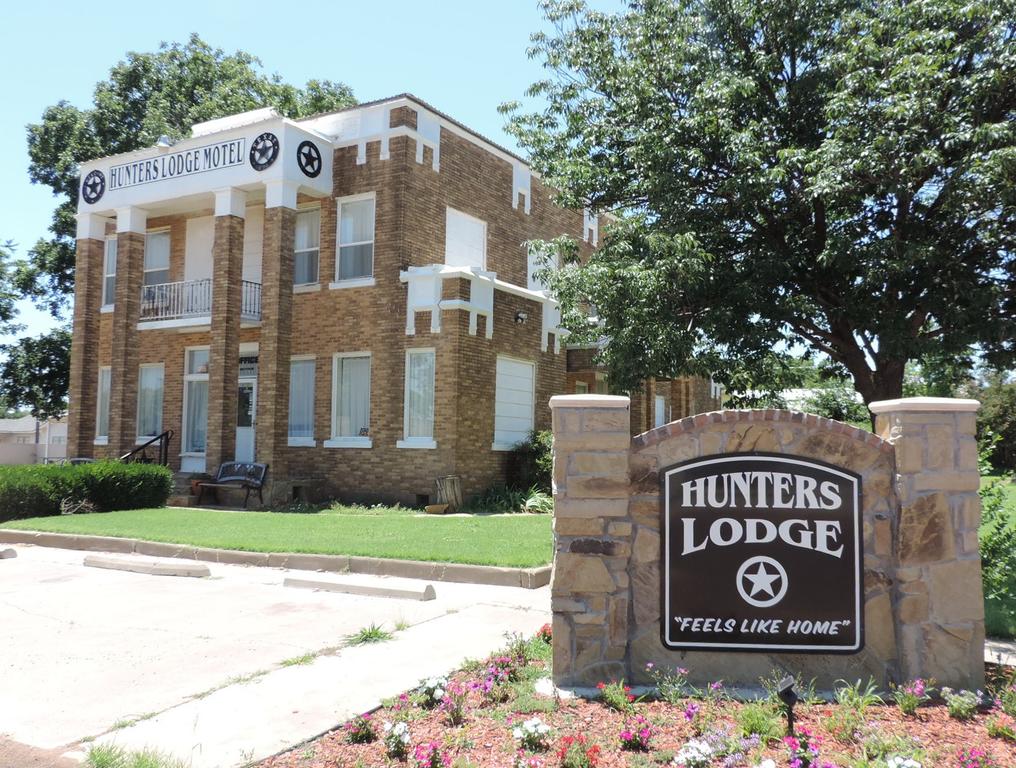 Hunters Lodge Motel