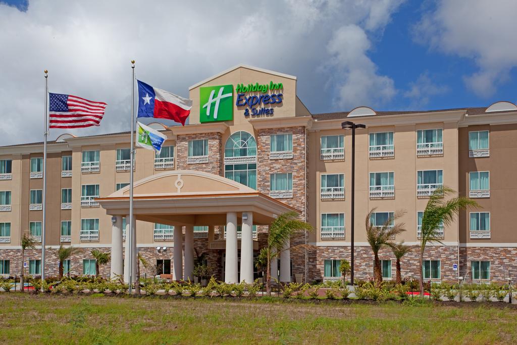 Holiday Inn Express Suites Space Ctr