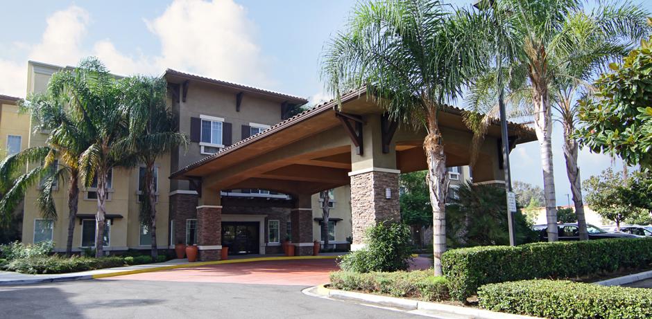 Ontario Grand Inn and Suites