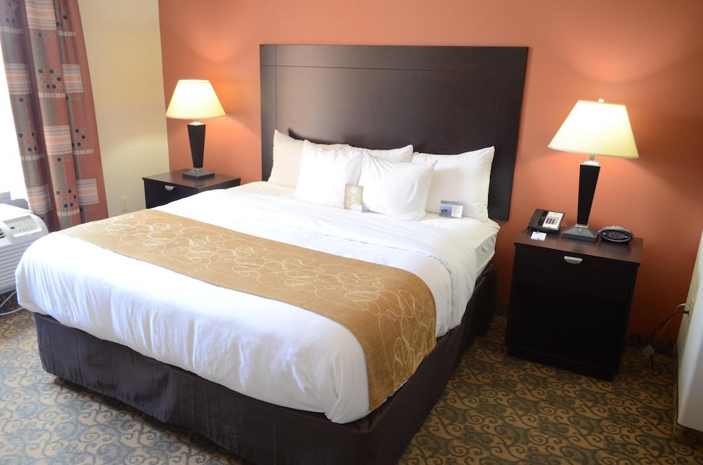 Comfort Suites Westchase