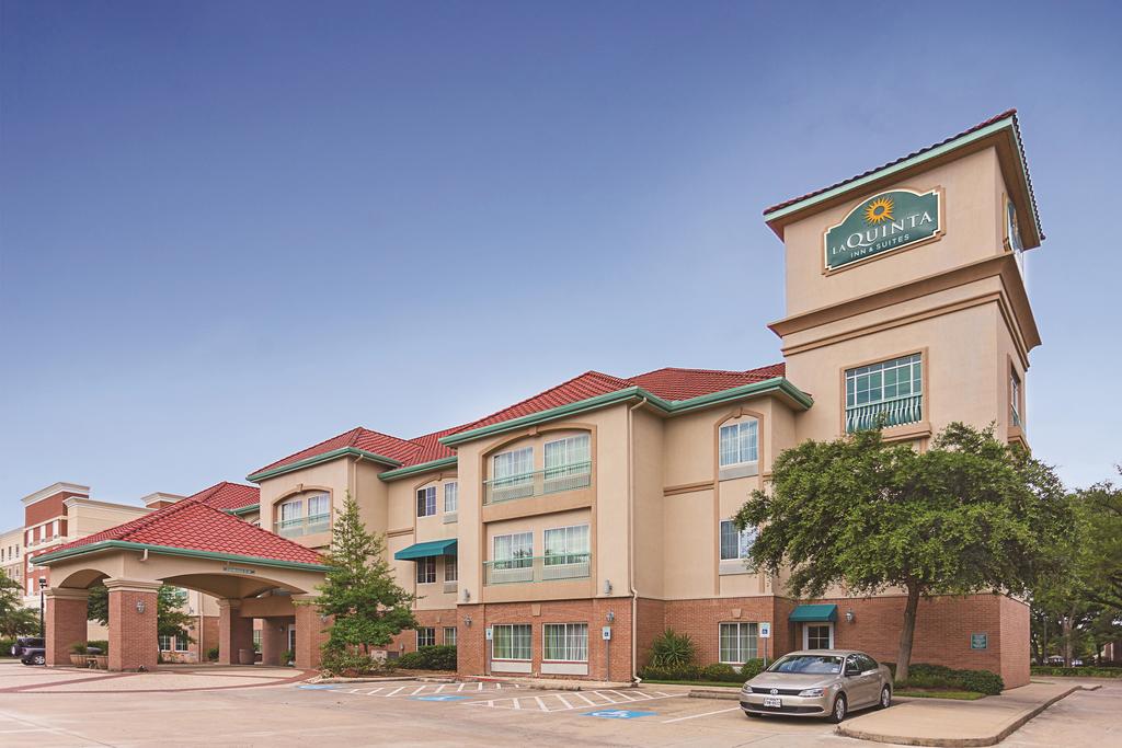 La Quinta Inn and Suites Houston Clay Road