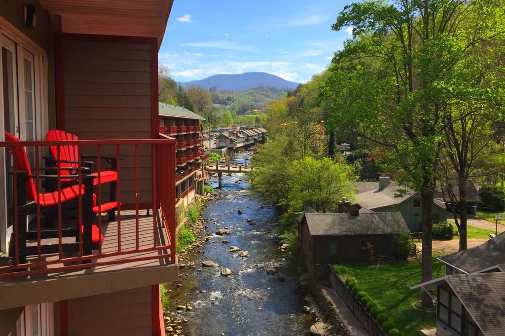 Baymont Inn and Suites Gatlinburg