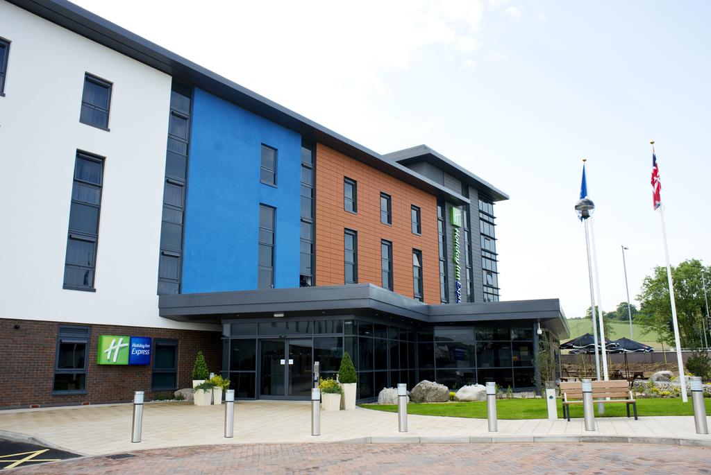 Holiday Inn Express Dunstable