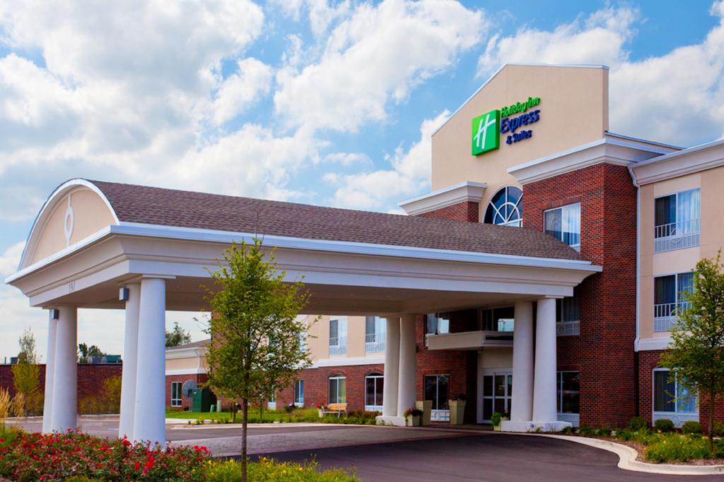 Holiday Inn Exp Stes New Martinsville