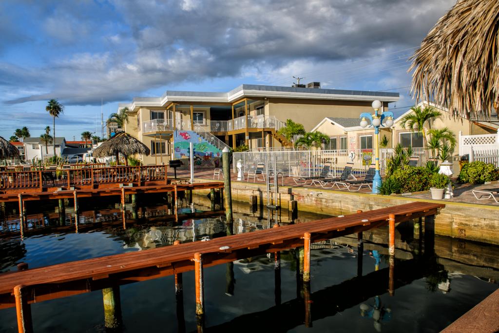 Bay Palms Waterfront Resort - Hotel and Marina