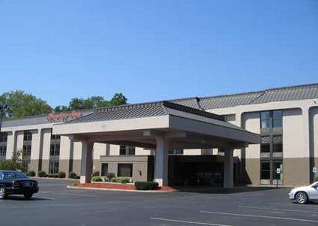 Hampton Inn State College