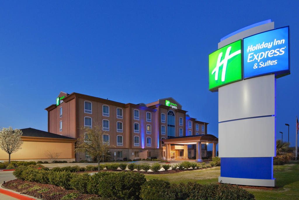 Holiday Inn Express And Suites