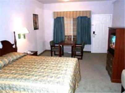 GuestHouse Inn and Suites Pico Rivera Downey