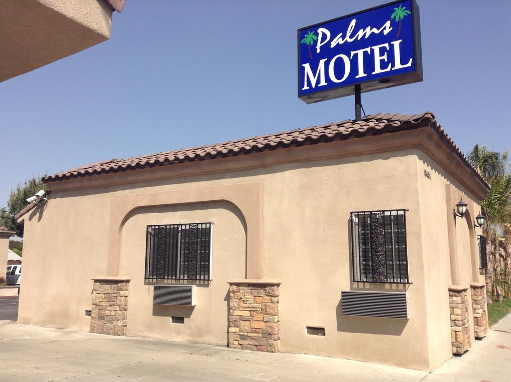 Palms Motel