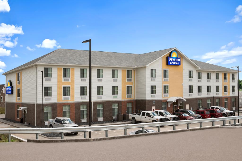 Days Inn and Suites Belmont