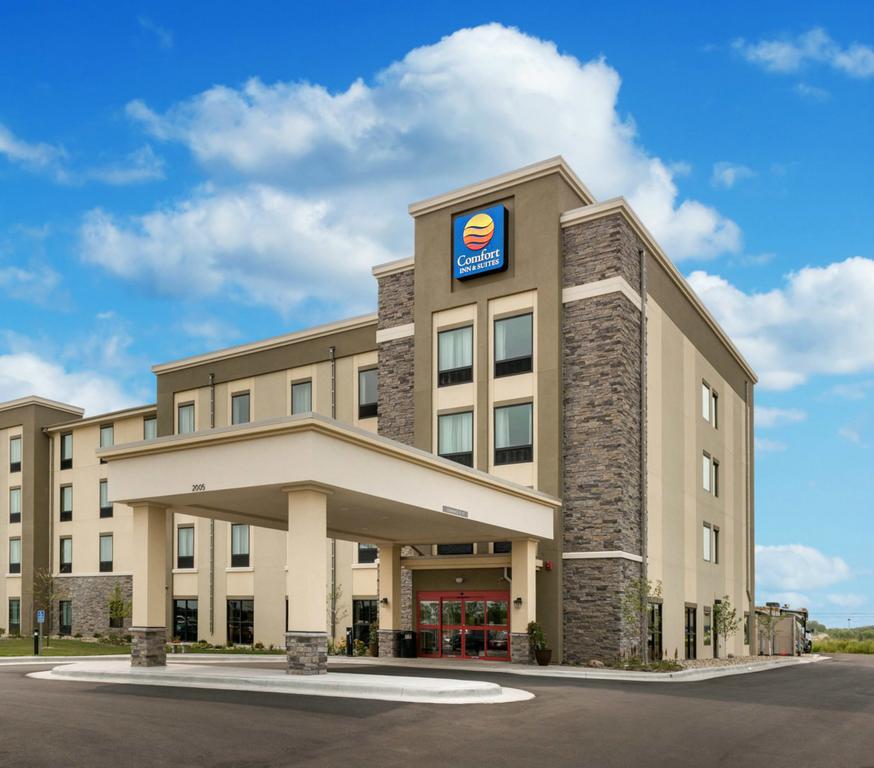 Comfort Inn and Suites West - Medical Center