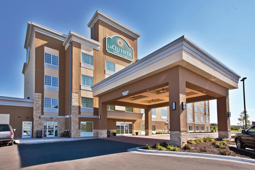 La Quinta Inn and Suites Rochester