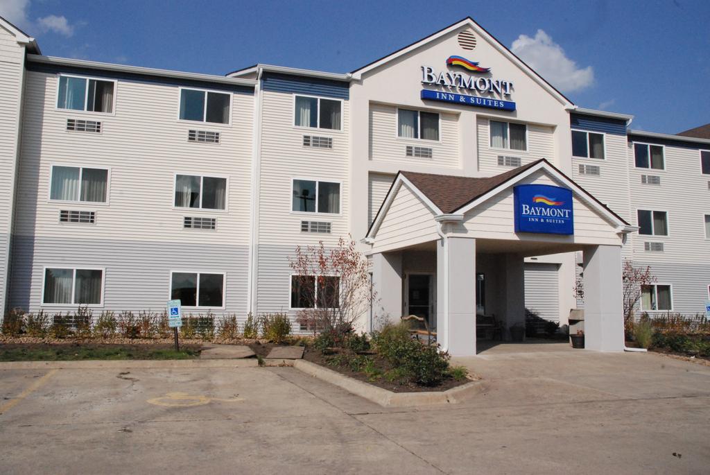 Baymont Inn and Suites Mattoon