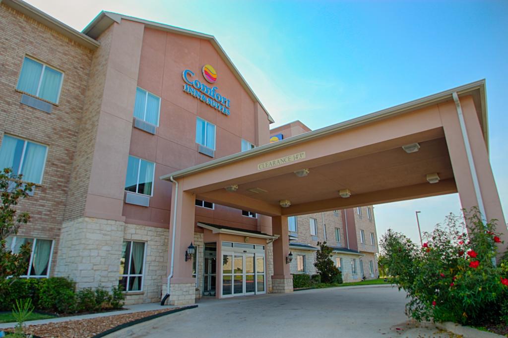 Comfort Inn and Suites Near Lake Lewisville