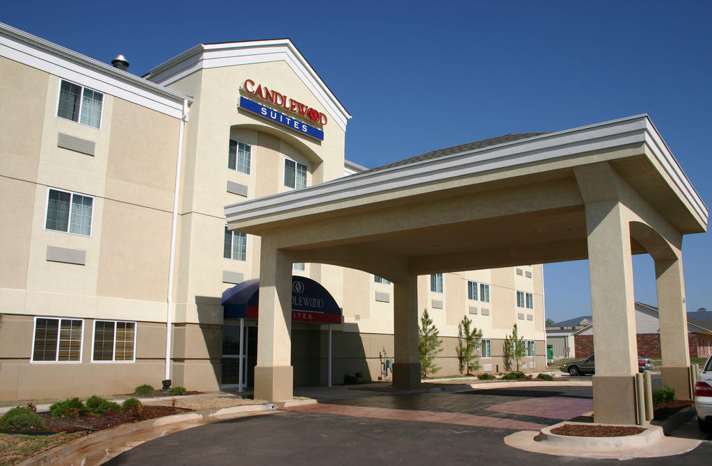 Candlewood Suites Moore