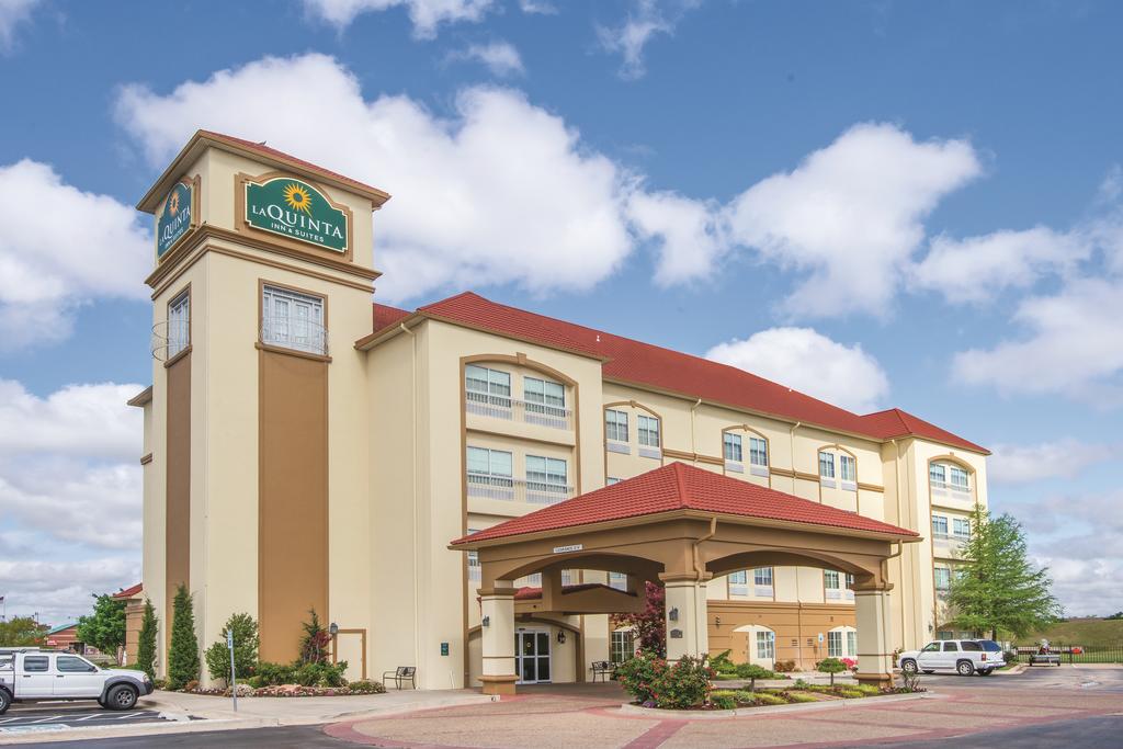 La Quinta Inn and Suites Oklahoma City - Moore