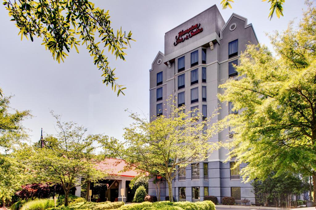 Hampton Inn and Suites Gwinnett