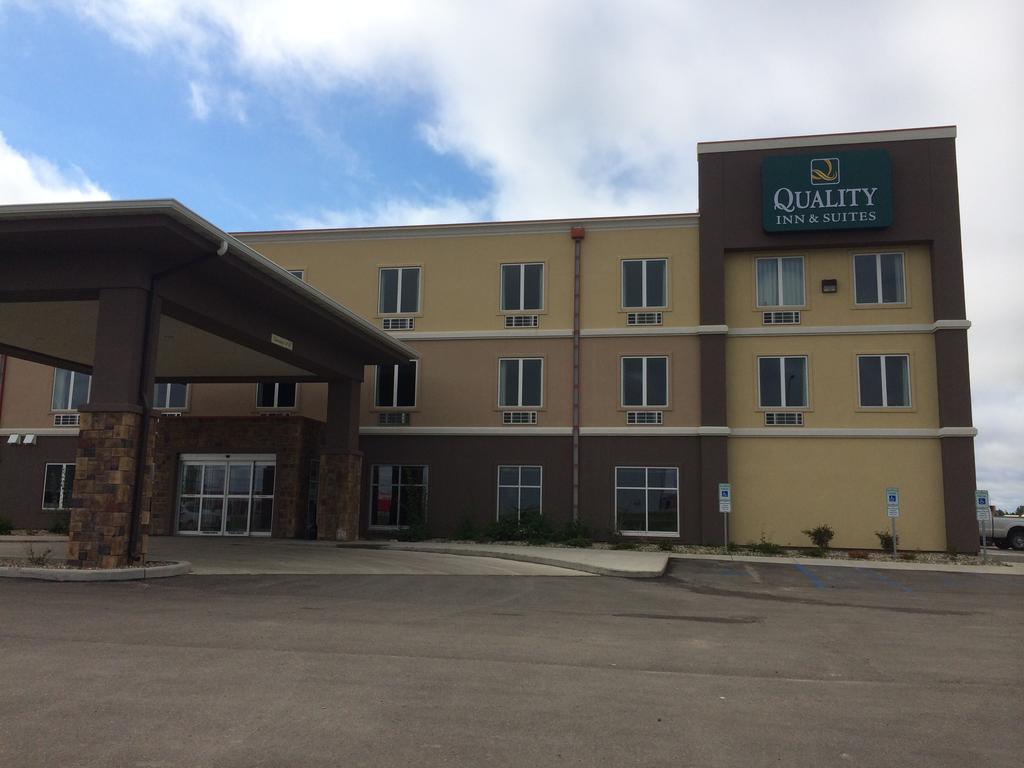 Quality Inn and Suites Minot