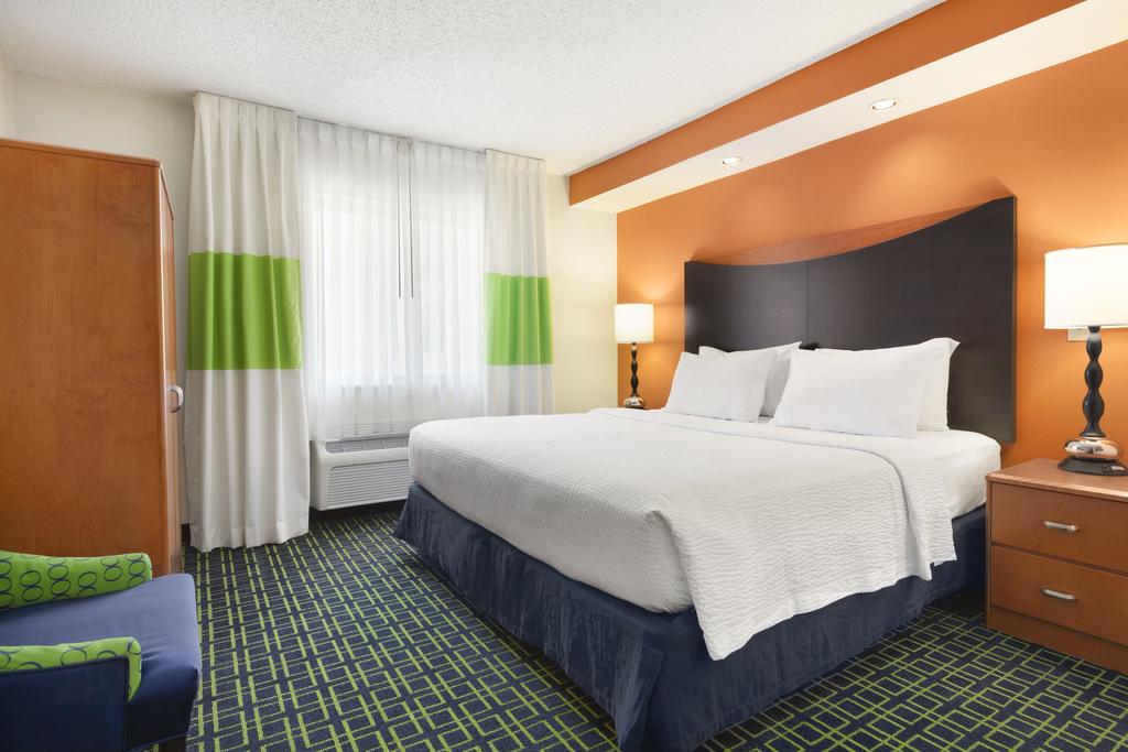 Fairfield Inn and Suites Omaha EastCouncil Bluffs IA